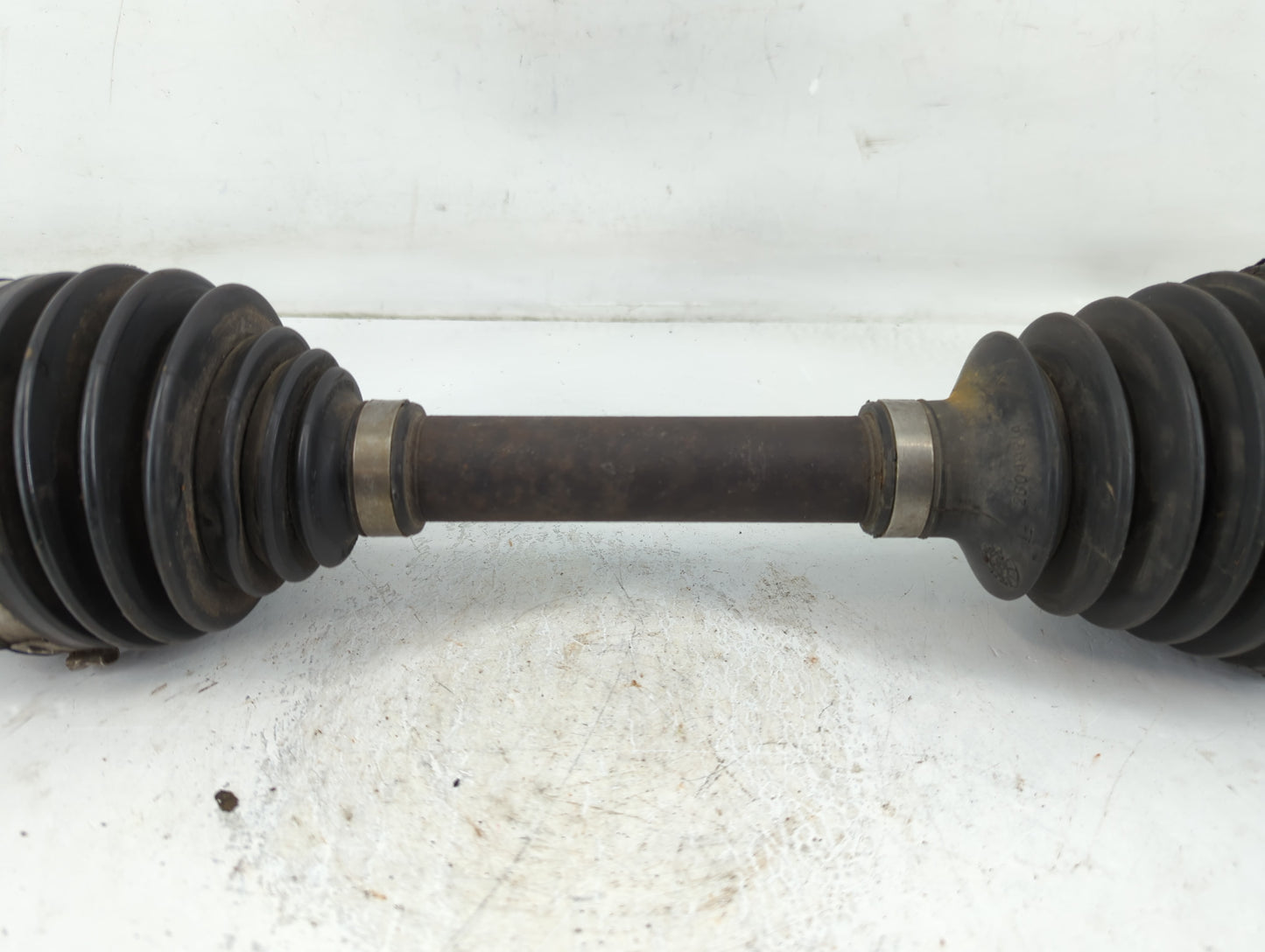 2000-2011 Chevrolet Impala Axle Shaft Front Driver Cv C/v - Oemusedautoparts1.com