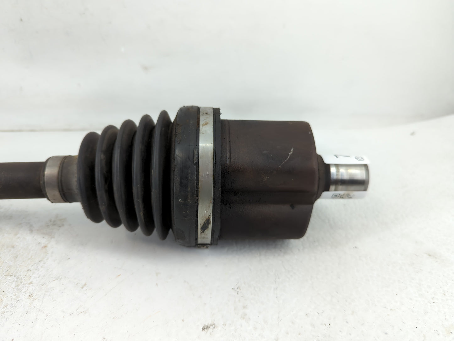 2000-2011 Chevrolet Impala Axle Shaft Front Driver Cv C/v - Oemusedautoparts1.com
