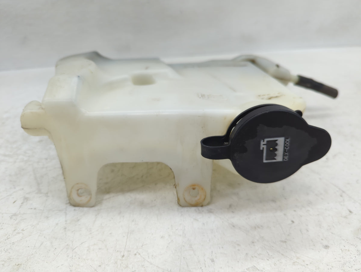 2006 Chevrolet Impala Radiator Coolant Overflow Expansion Tank Bottle 863473 - Oemusedautoparts1.com