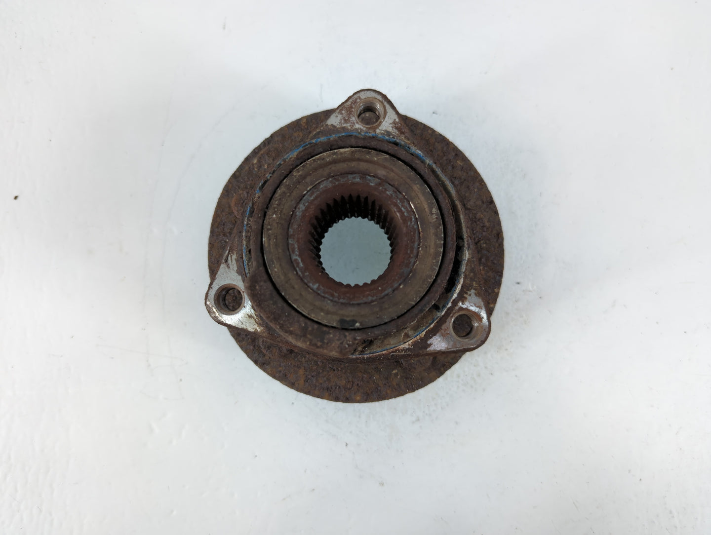2000-2008 Chevrolet Impala Driver Front Wheel Hub Oem 885248 - Oemusedautoparts1.com