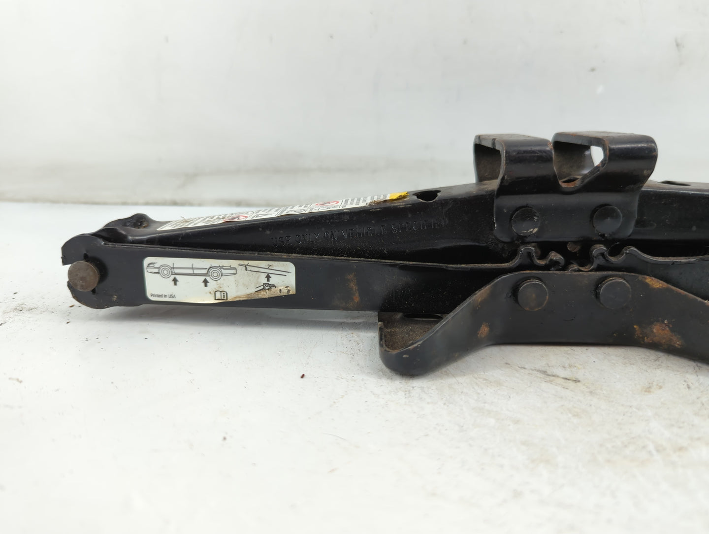 2007 Chevrolet Impala Spare Scissor Car Jack 886753 - Oemusedautoparts1.com