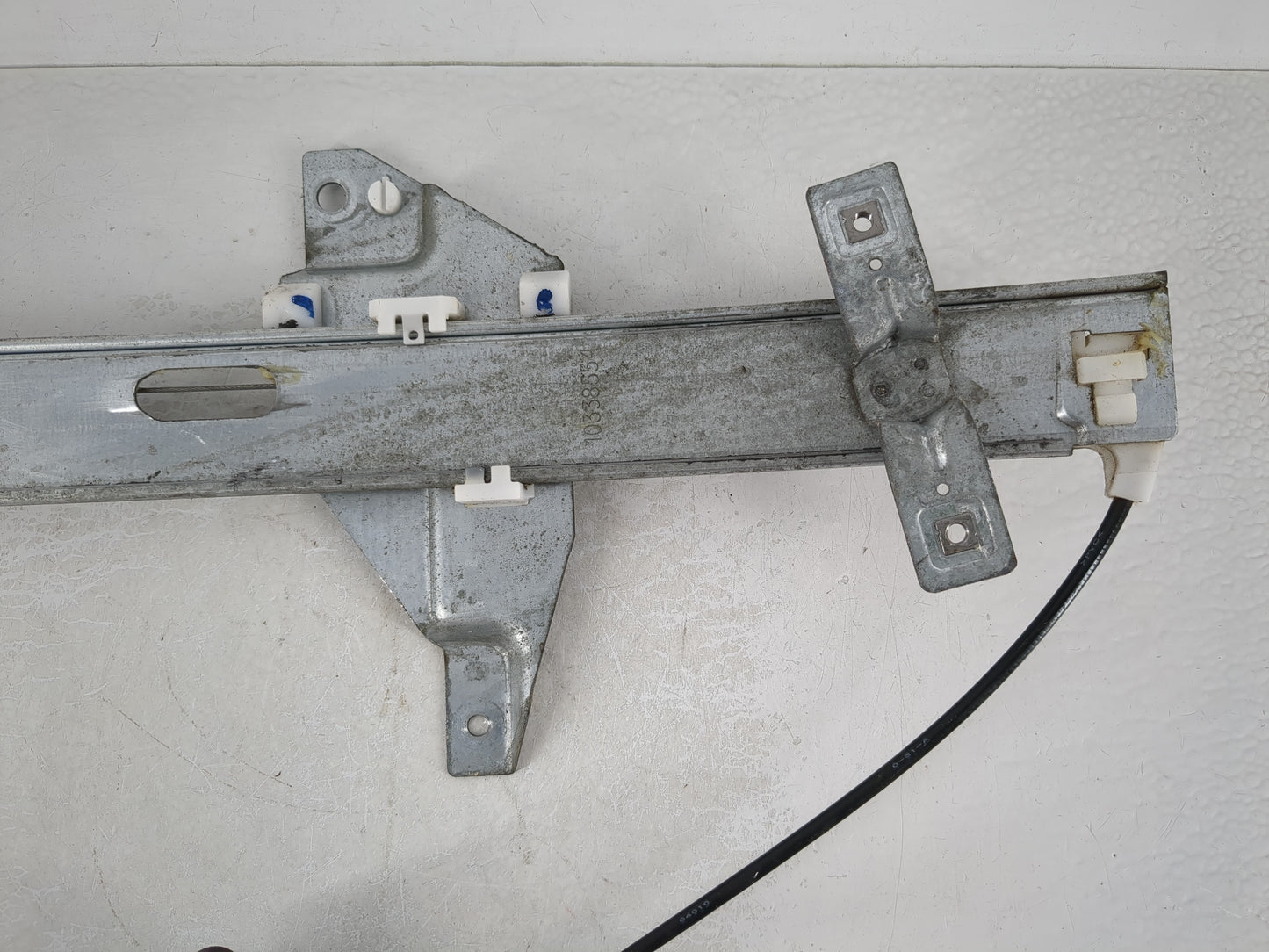 2006-2016 Chevrolet Impala Passenger Front Right Power Window Motor - Oemusedautoparts1.com