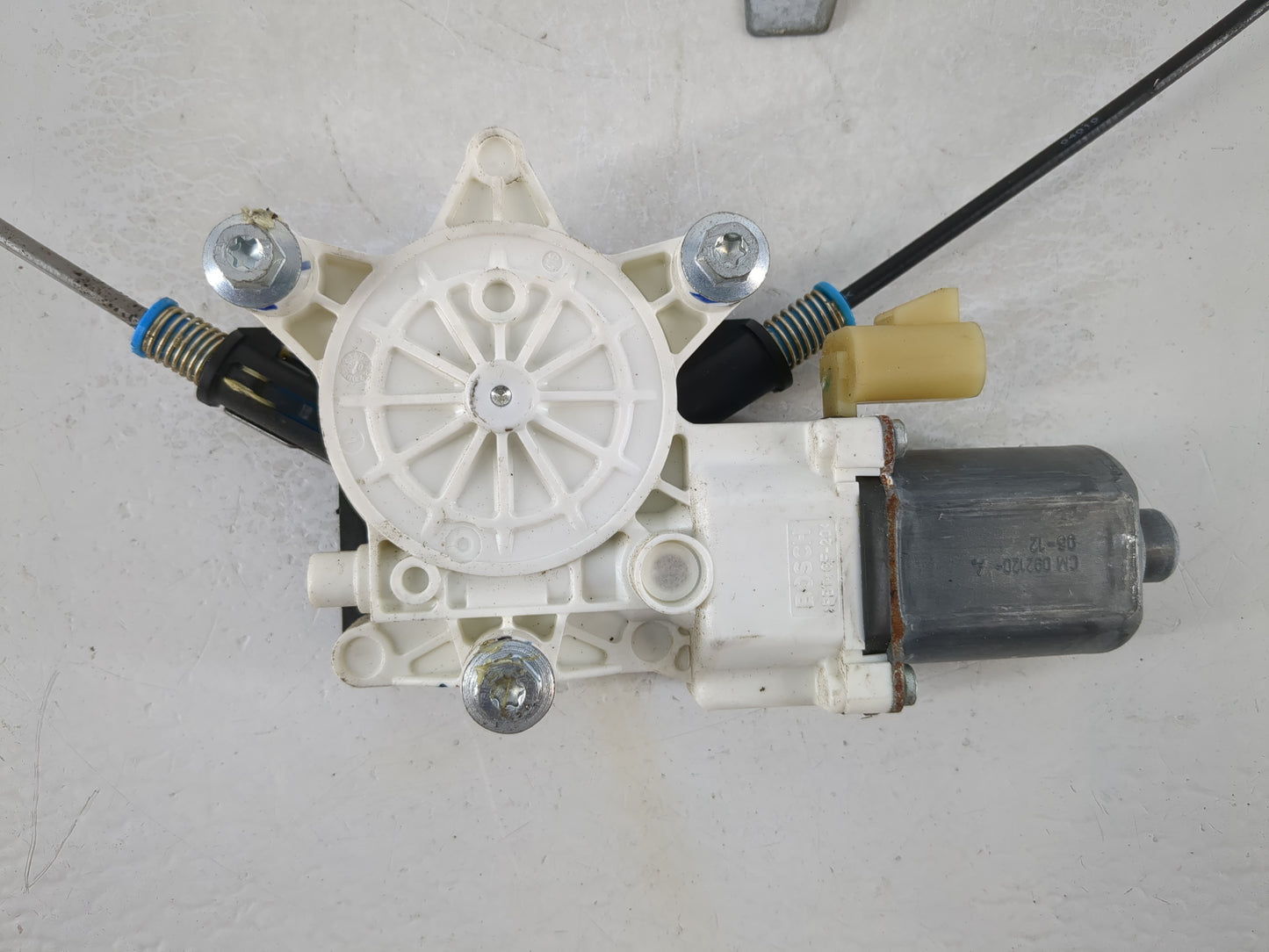 2006-2016 Chevrolet Impala Passenger Front Right Power Window Motor - Oemusedautoparts1.com