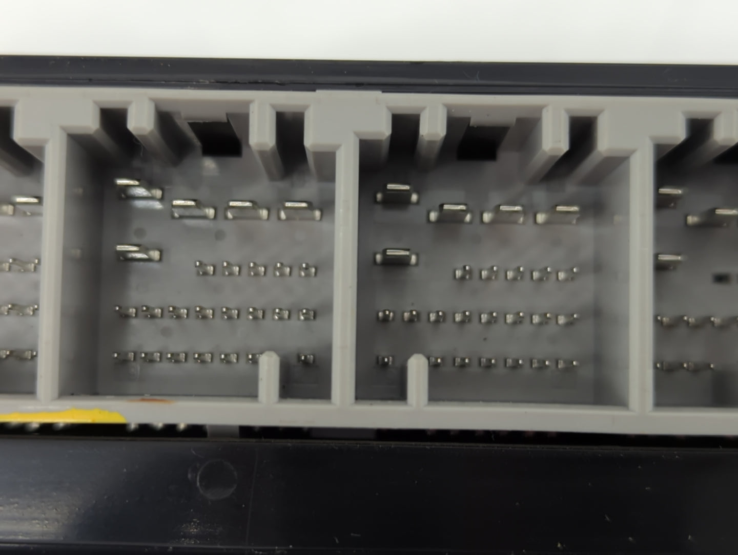 2006-2013 Chevrolet Impala Body Control Module Bcm Inner Cabin Fuse Box - Oemusedautoparts1.com