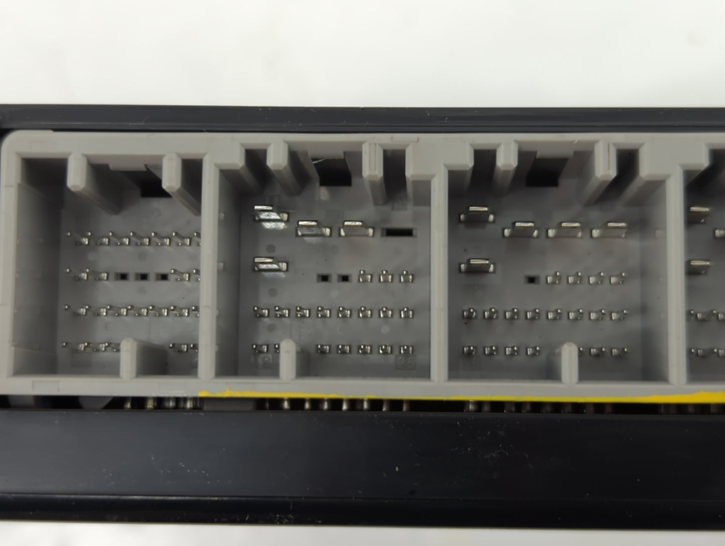 2006-2013 Chevrolet Impala Body Control Module Bcm Inner Cabin Fuse Box - Oemusedautoparts1.com