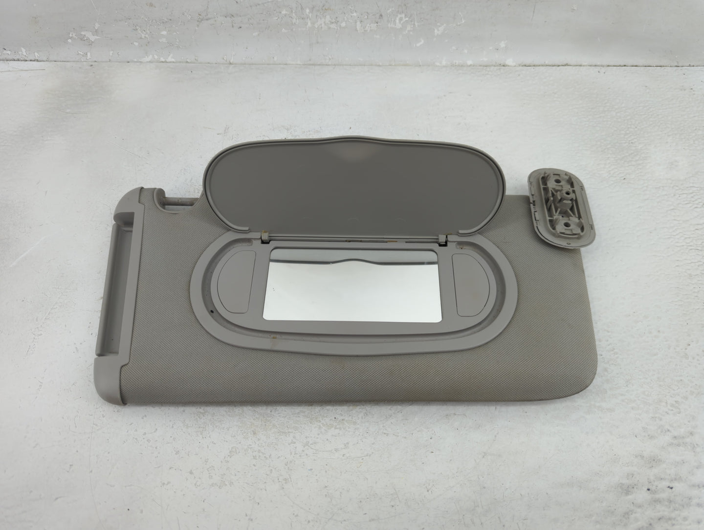2006-2008 Chevrolet Malibu Sun Visor Shade Replacement Passenger Right Mirror Fits Fits 2005 2006 2007 2008 2009 2010 OEM Us