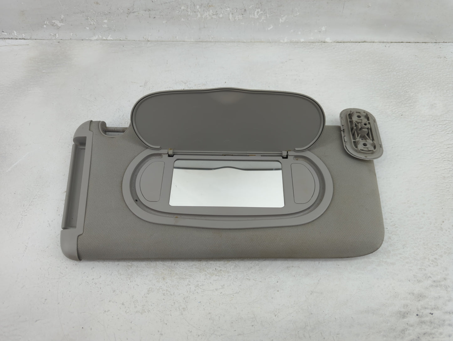 2006-2008 Chevrolet Malibu Sun Visor Shade Replacement Passenger Right Mirror Fits Fits 2005 2006 2007 2008 2009 2010 OEM Us