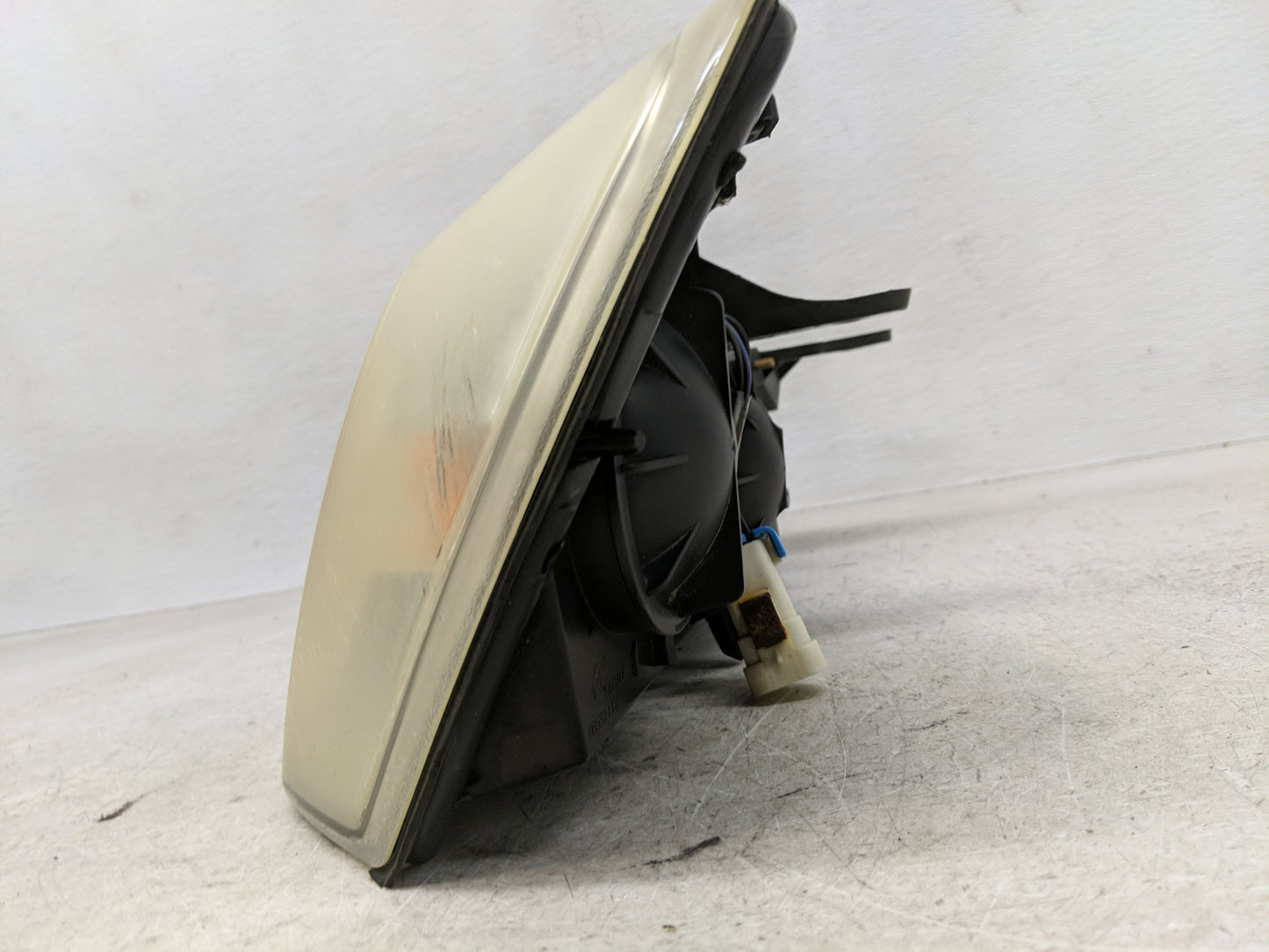 2004-2008 Chevrolet Malibu Passenger Right Oem Head Light Headlight Lamp - Oemusedautoparts1.com