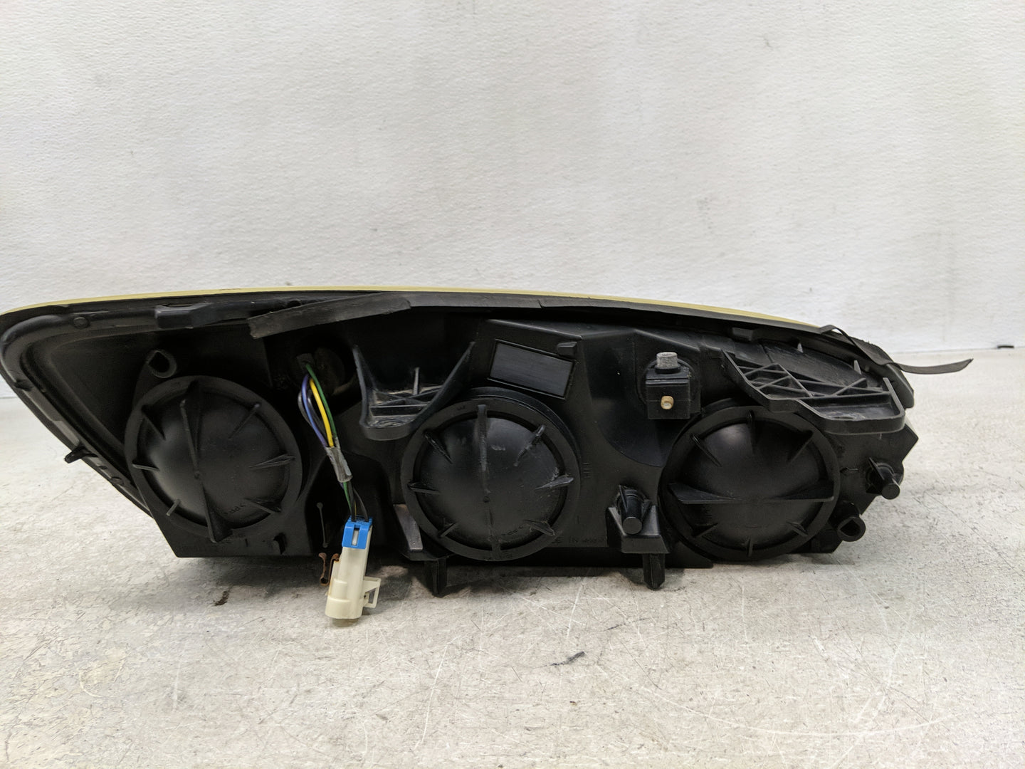 2004-2008 Chevrolet Malibu Passenger Right Oem Head Light Headlight Lamp - Oemusedautoparts1.com