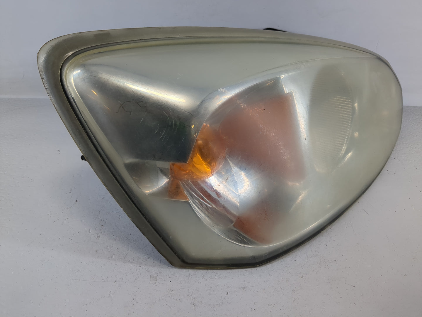 2004-2008 Chevrolet Malibu Passenger Right Oem Head Light Headlight Lamp - Oemusedautoparts1.com