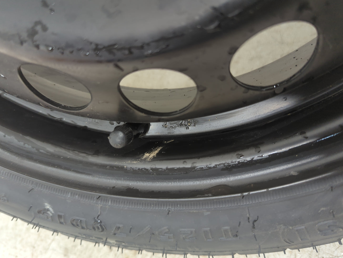 2007 Chevrolet Malibu Spare Donut Tire Wheel Rim Oem - Oemusedautoparts1.com