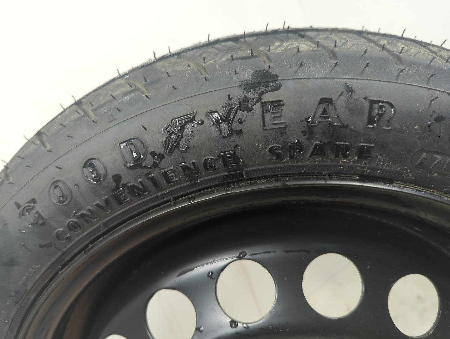 2007 Chevrolet Malibu Spare Donut Tire Wheel Rim Oem - Oemusedautoparts1.com