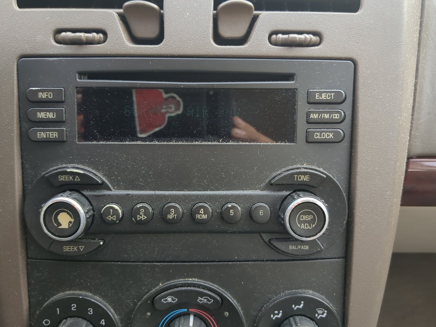 2004-2007 Chevrolet Malibu Radio AM FM Cd Player Receiver Replacement Fits Fits 2004 2005 2006 2007 OEM Used Auto Parts - Oe