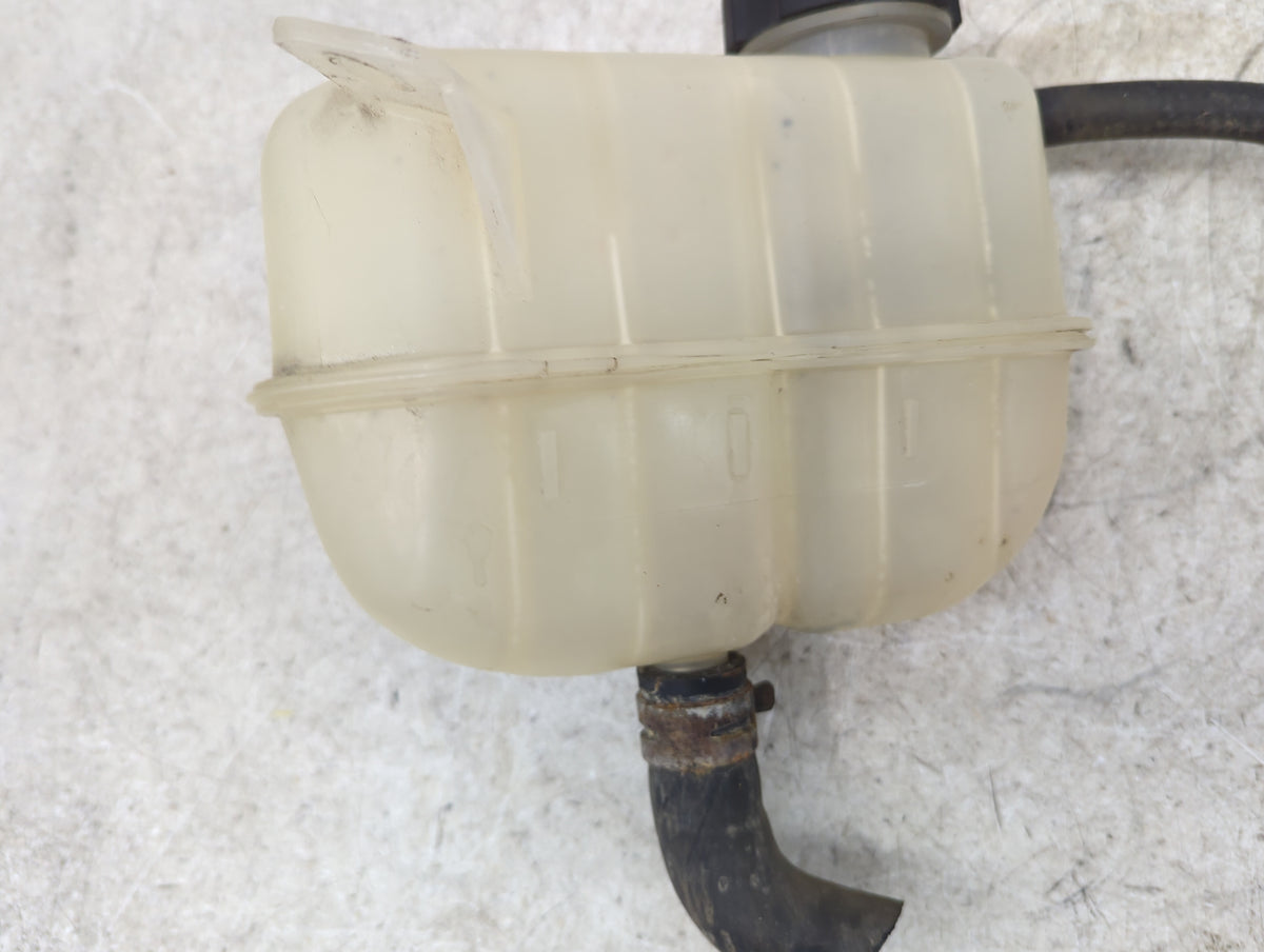 Chevrolet Malibu Radiator Coolant Overflow Expansion Tank Bottle 1498776 - Oemusedautoparts1.com