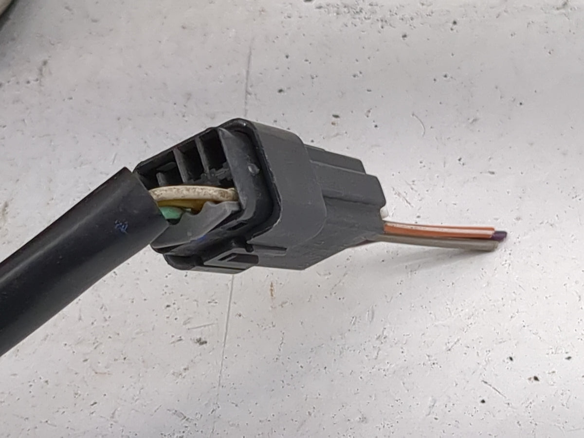 2006-2007 Chevrolet Malibu Passenger Side View Mirror - Right Door Mirror OEM Used - Oemusedautoparts1.com