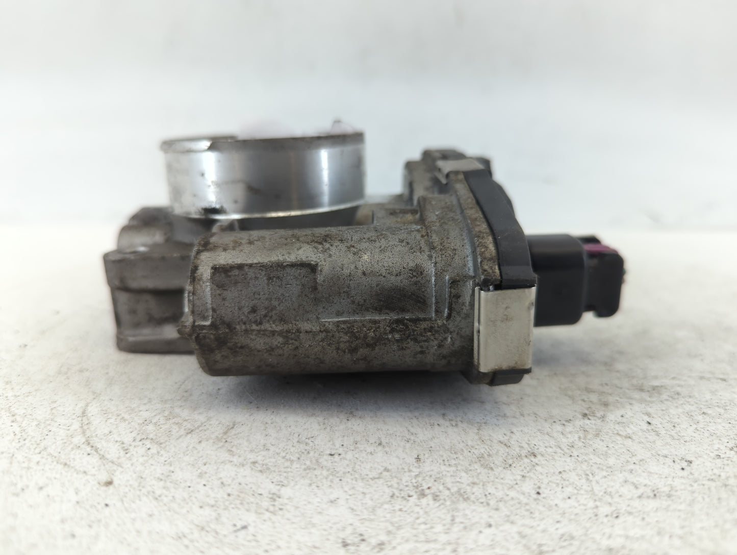 2007-2008 Chevrolet Malibu Throttle Body P/N:2346AA897HB5655A Fits Fits 2007 2008 2009 2010 2011 OEM Used Auto Parts - Oemus