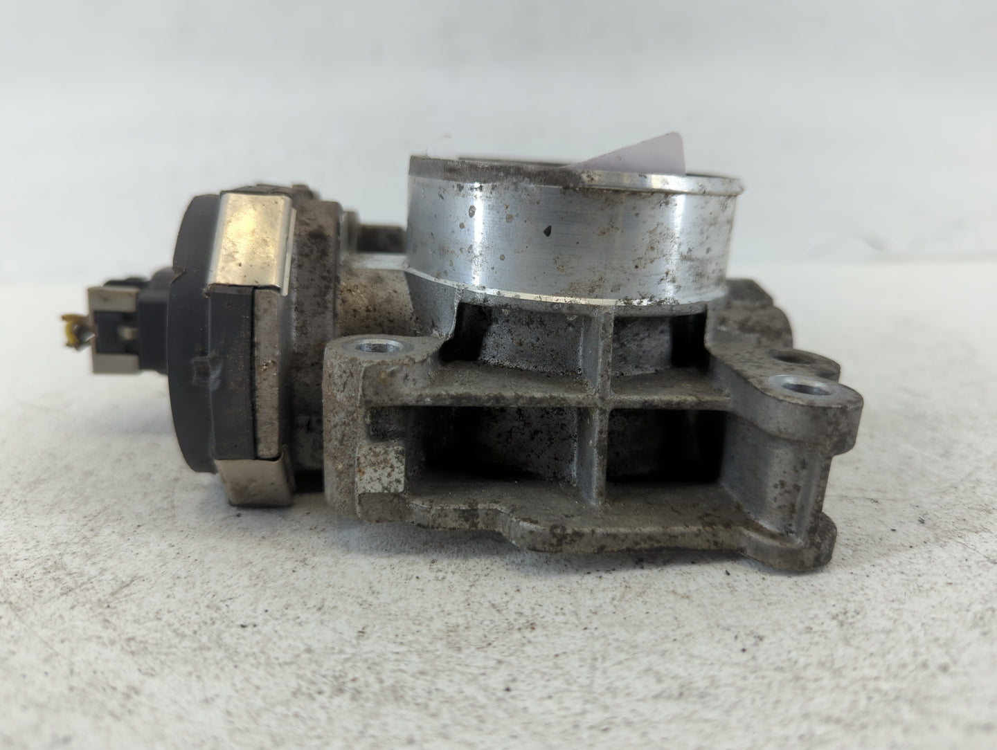 2007-2008 Chevrolet Malibu Throttle Body P/N:2346AA897HB5655A Fits Fits 2007 2008 2009 2010 2011 OEM Used Auto Parts - Oemus