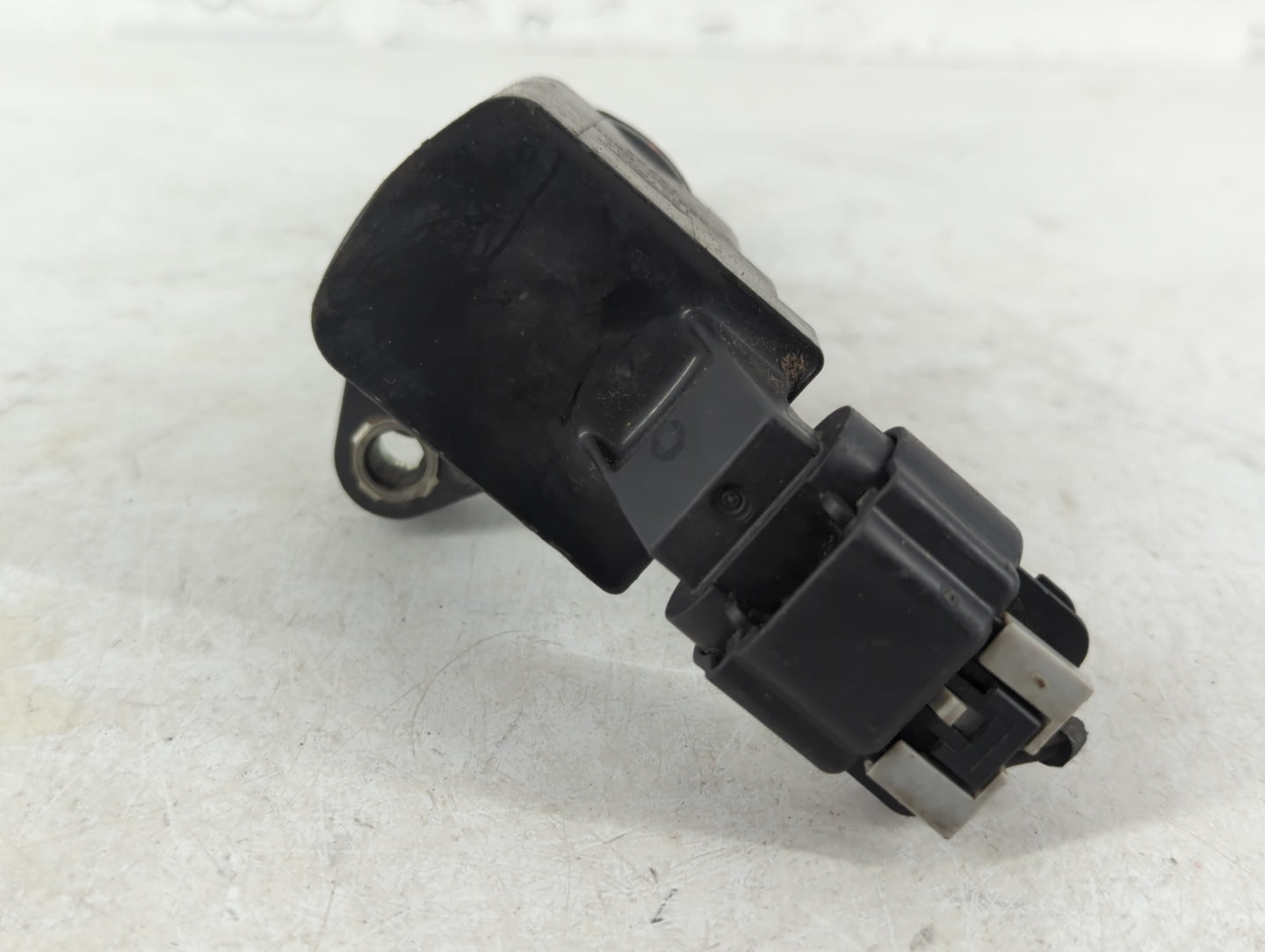 2004-2010 Chevrolet Malibu Ignition Coil Igniter Pack - Oemusedautoparts1.com