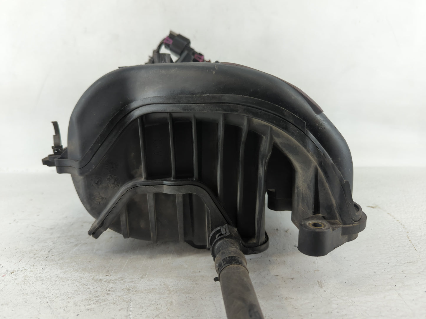 2007-2008 Chevrolet Malibu Air Intake Manifold Fits Fits 2007 2008 OEM Used Auto Parts - Oemusedautoparts1.com