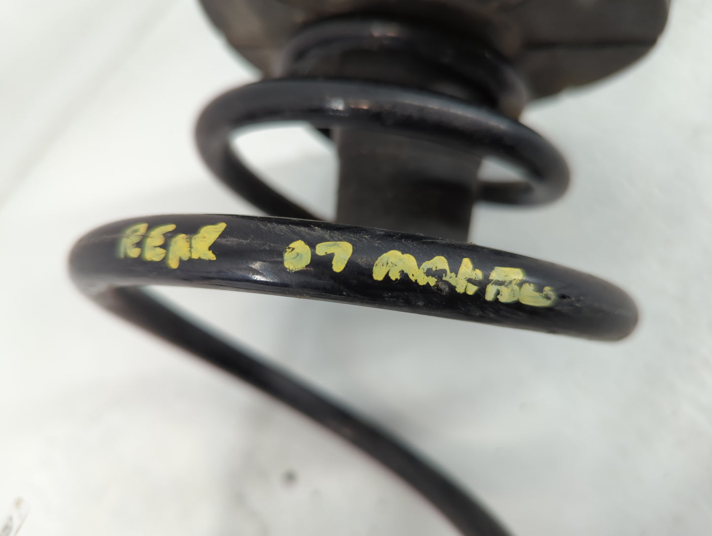 2004-2008 Chevrolet Malibu Passenger Rear Coil / Airspring - Oem - Oemusedautoparts1.com