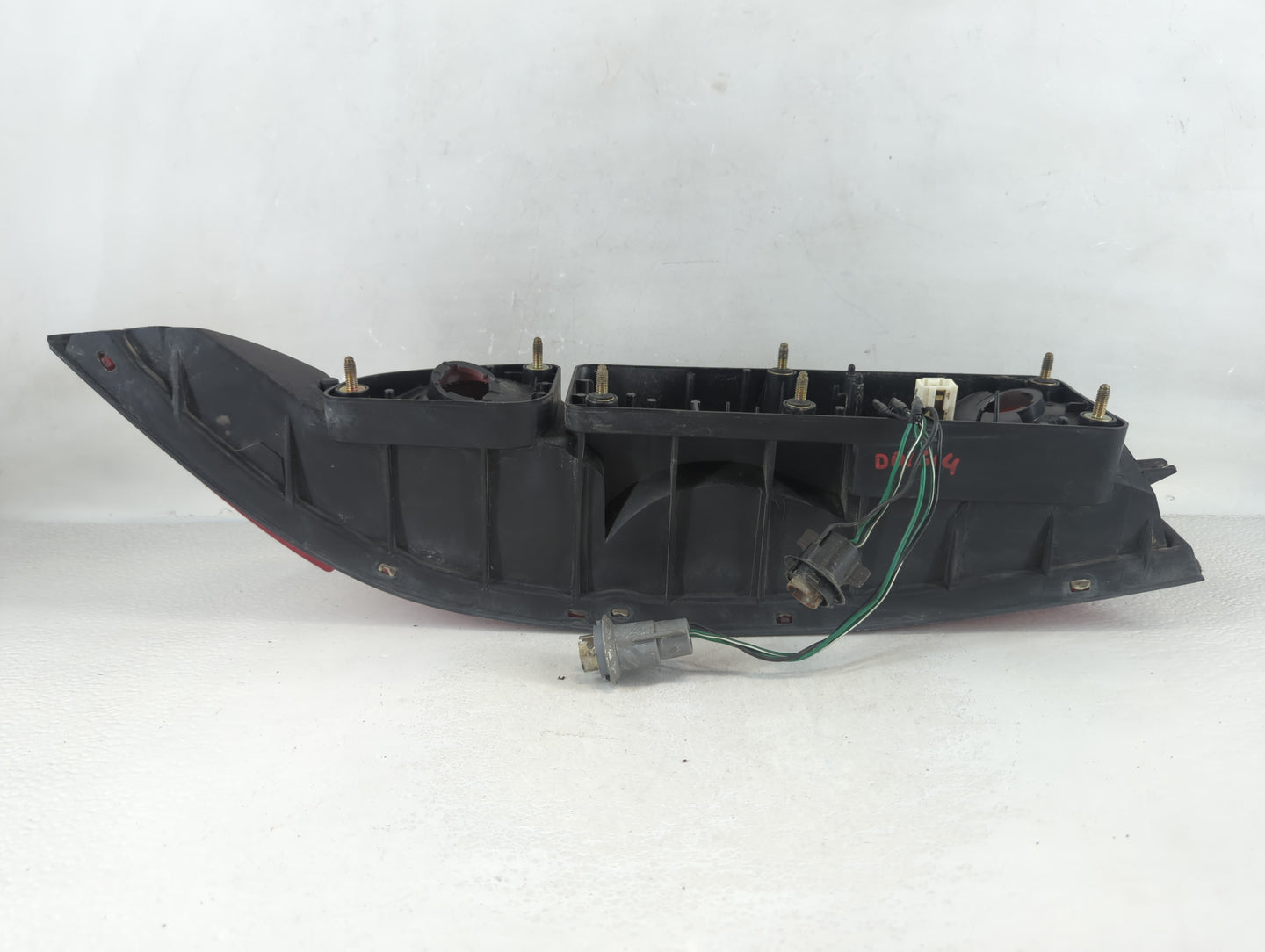 2004-2007 Chevrolet Malibu Tail Light Assembly Driver Left OEM Fits Fits 2004 2005 2006 2007 OEM Used Auto Parts - Oemusedau