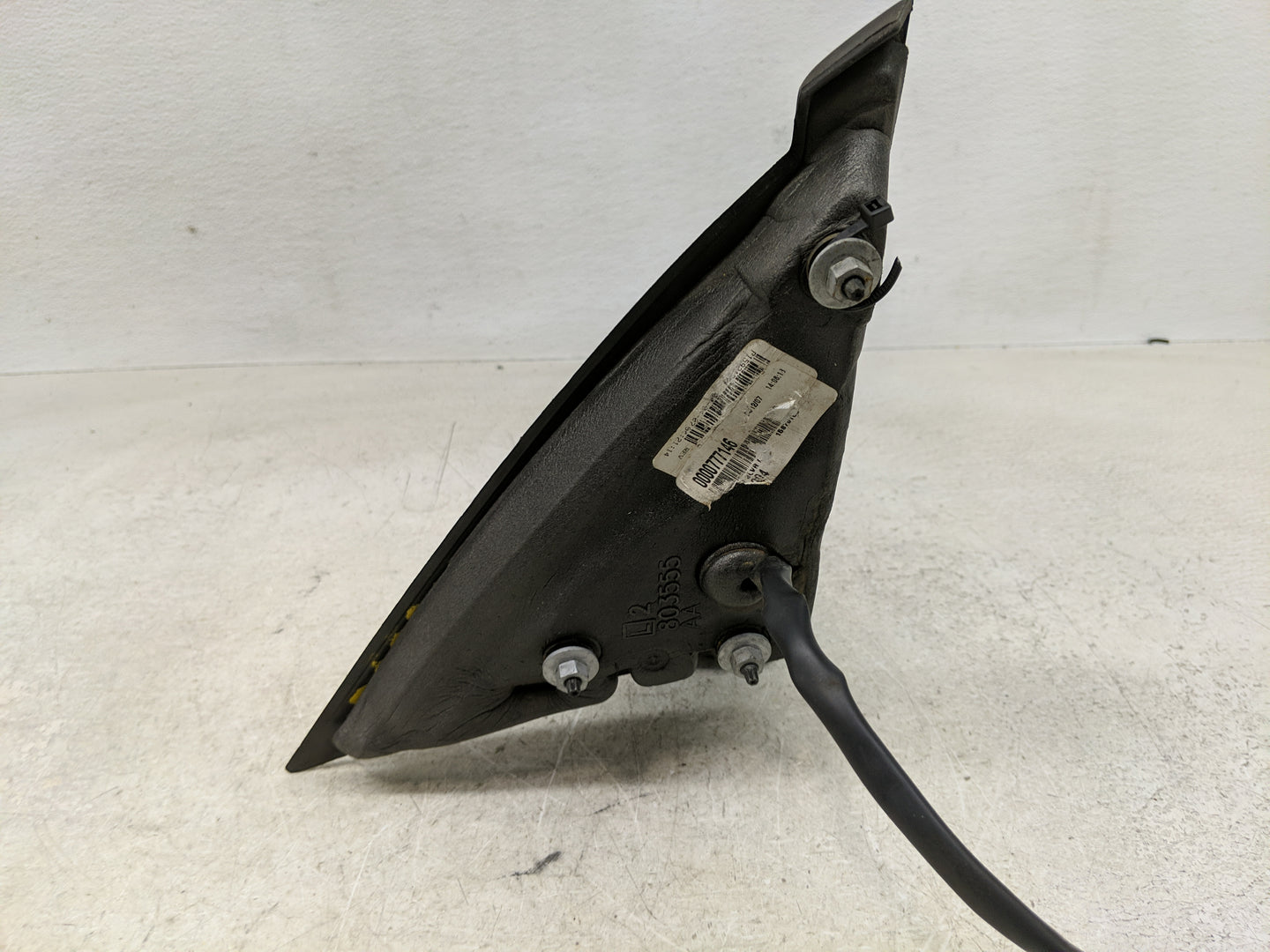 2007 Chevrolet Malibu Driver Side View Mirror - Left Door Mirror OEM Used - Oemusedautoparts1.com