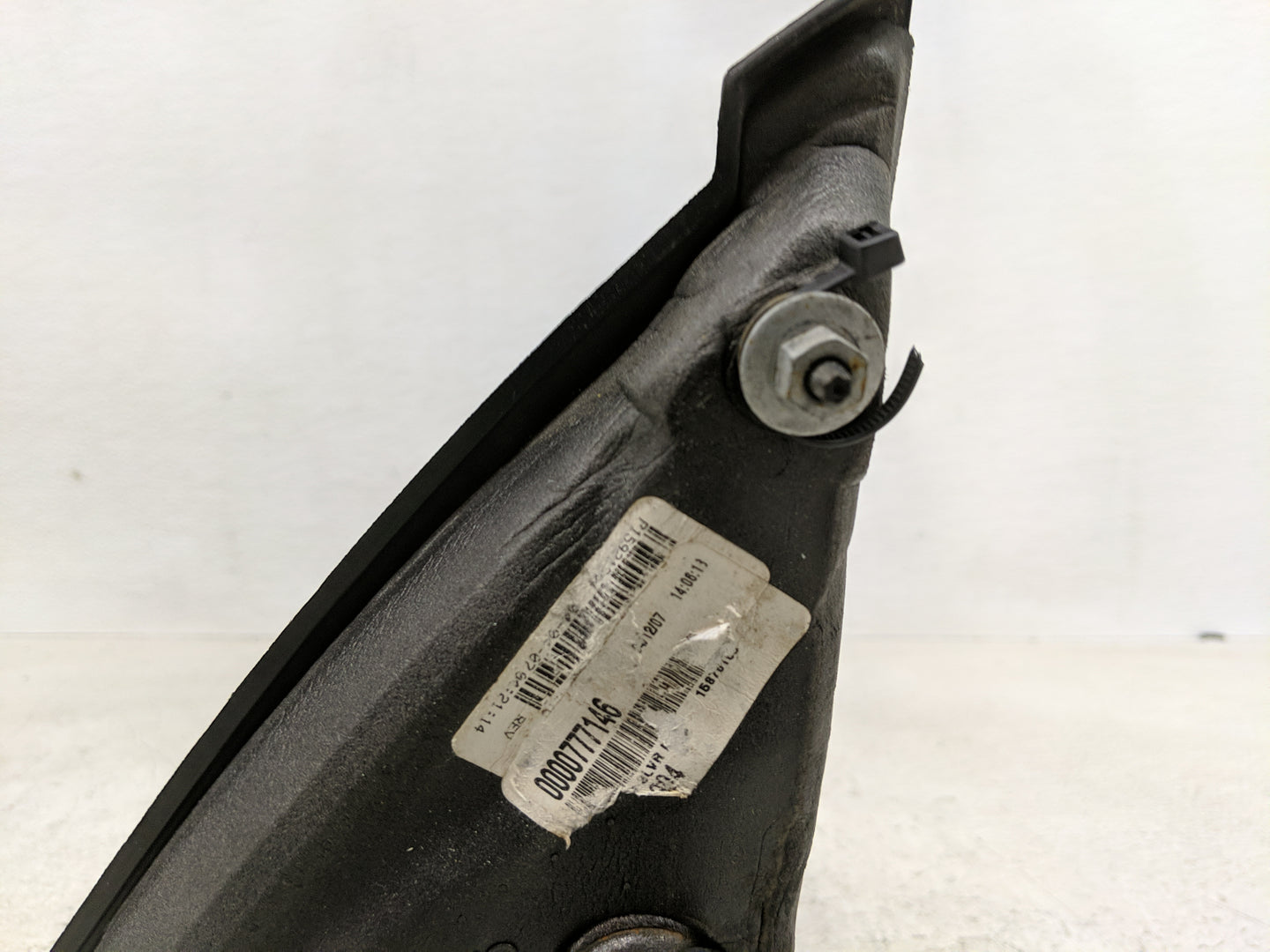 2007 Chevrolet Malibu Driver Side View Mirror - Left Door Mirror OEM Used - Oemusedautoparts1.com