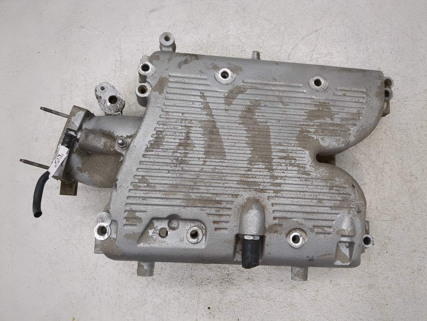 2006-2007 Chevrolet Monte Carlo Air Intake Manifold P/N:12508057 Fits Fits 2006 2007 2008 2009 2010 2011 OEM Used Auto Parts