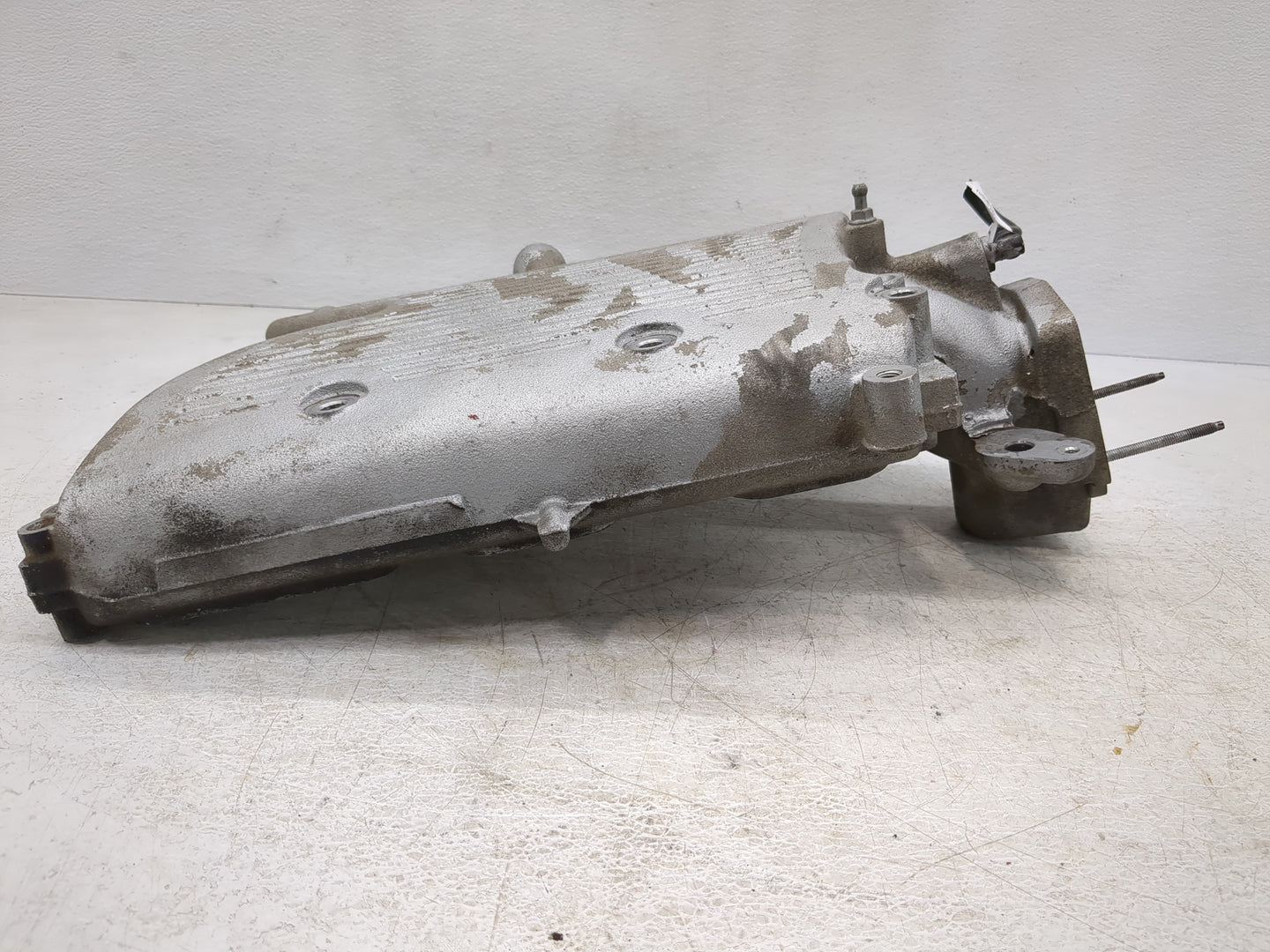2006-2007 Chevrolet Monte Carlo Air Intake Manifold P/N:12508057 Fits Fits 2006 2007 2008 2009 2010 2011 OEM Used Auto Parts