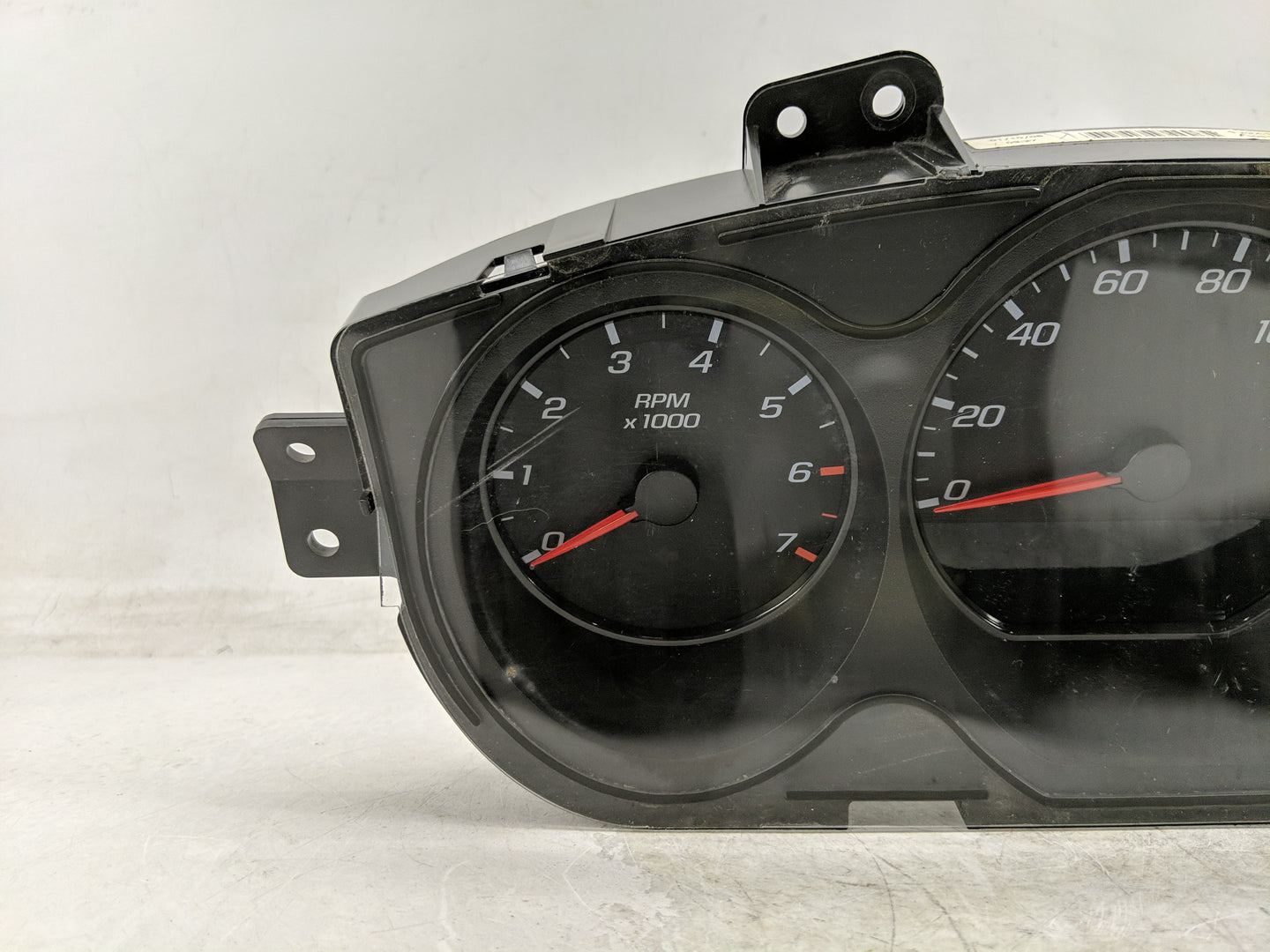 2007 Chevrolet Monte Carlo Instrument Cluster Speedometer Gauges P/N:15895567 12241116 Fits OEM Used Auto Parts - Oemusedaut