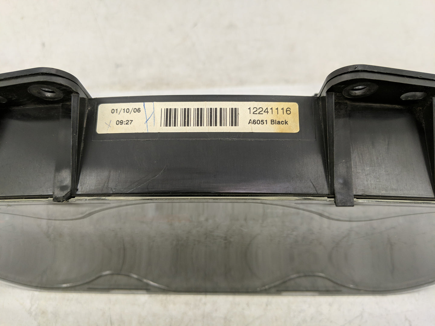 2007 Chevrolet Monte Carlo Instrument Cluster Speedometer Gauges P/N:15895567 12241116 Fits OEM Used Auto Parts - Oemusedaut