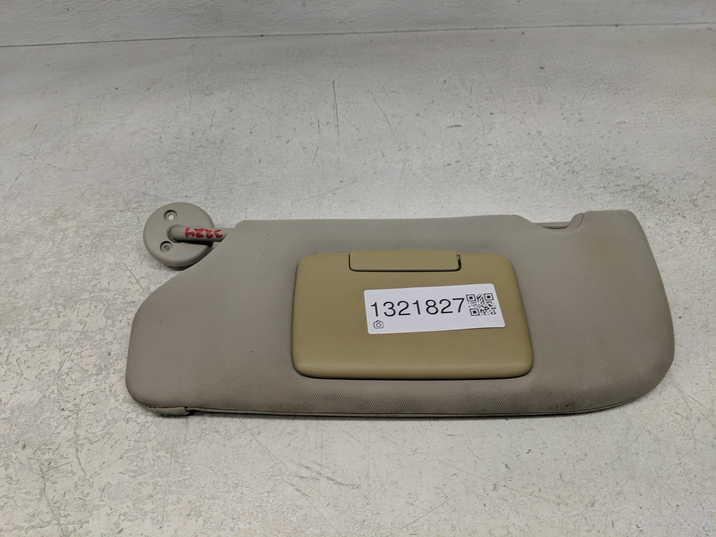 2006-2007 Chevrolet Monte Carlo Sun Visor Shade Replacement Driver Left Mirror Fits OEM Used Auto Parts - Oemusedautoparts1.
