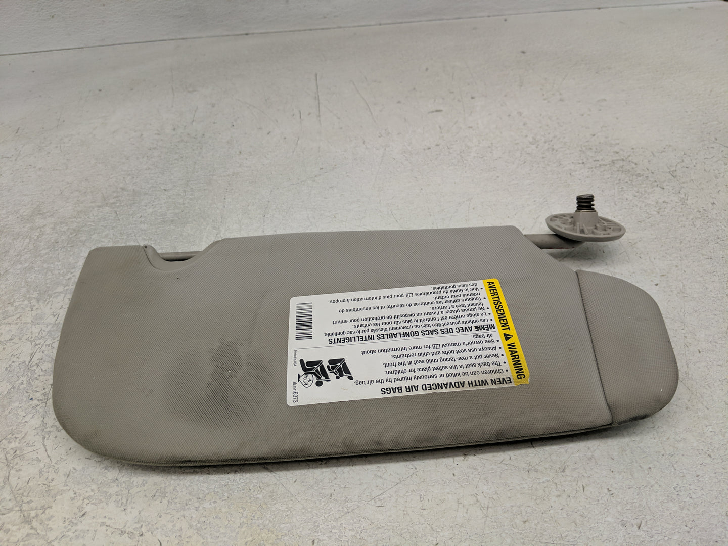 2006-2007 Chevrolet Monte Carlo Sun Visor Shade Replacement Driver Left Mirror Fits OEM Used Auto Parts - Oemusedautoparts1.