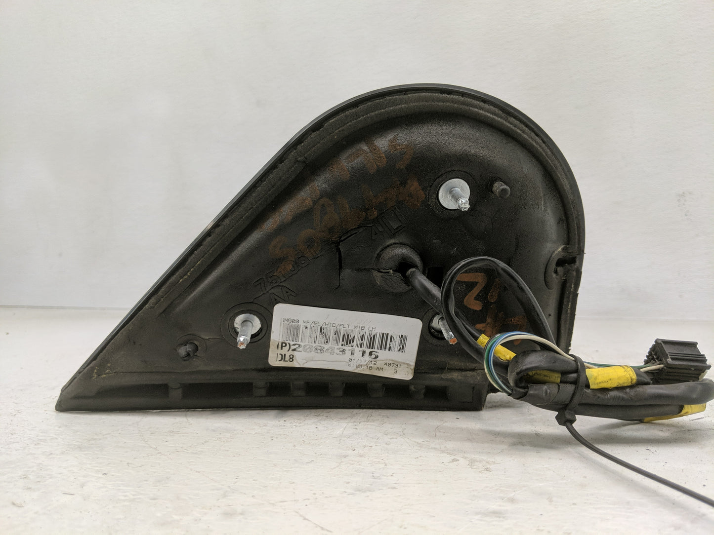 2007 Chevrolet Silverado Driver Side View Mirror - Left Door Mirror OEM Used - Oemusedautoparts1.com