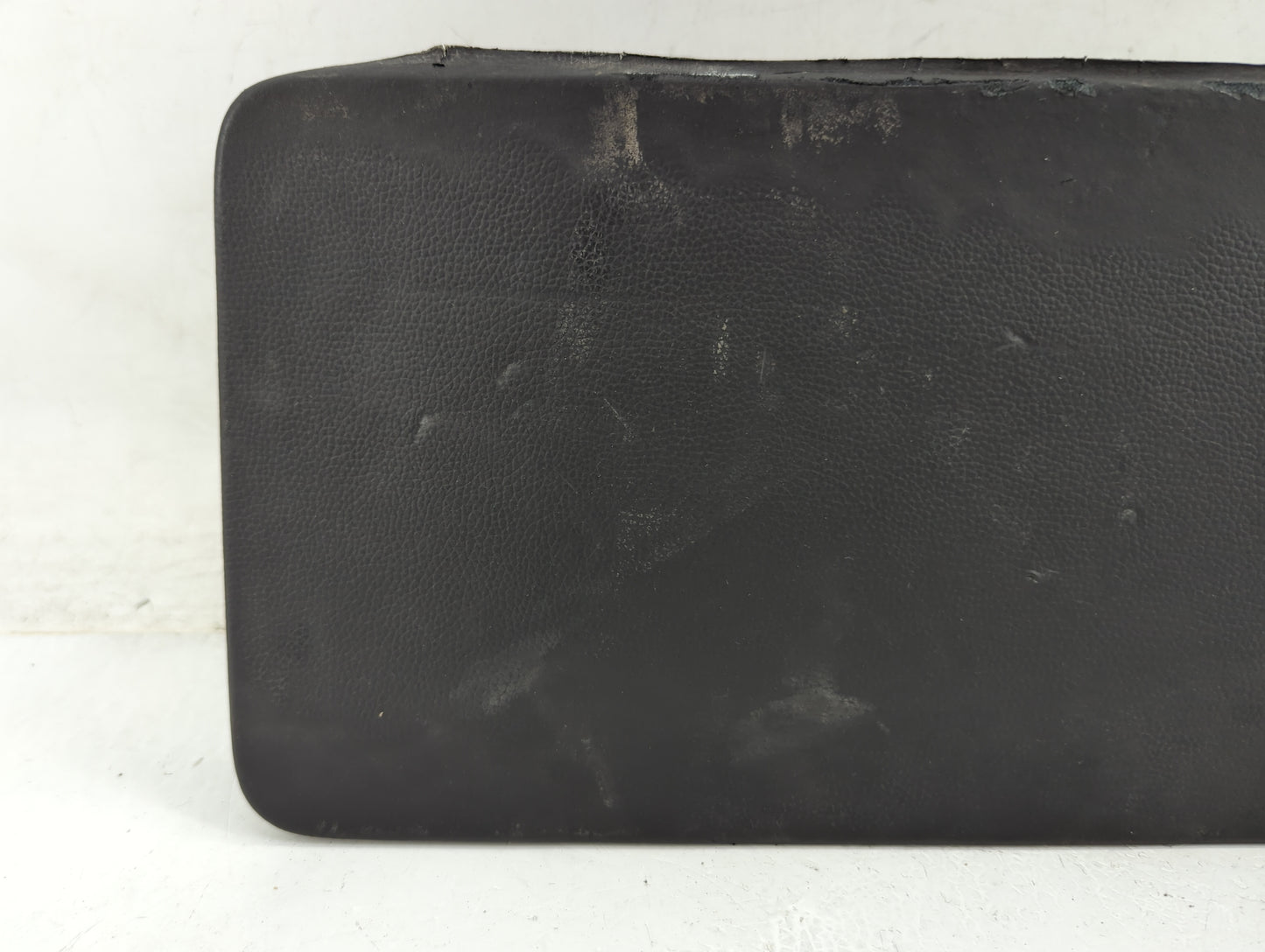 2005-2007 Chevrolet Silverado Air Bag Passenger Right Dashboard OEM P/N:15852398 Fits Fits 2005 2006 2007 OEM Used Auto Part