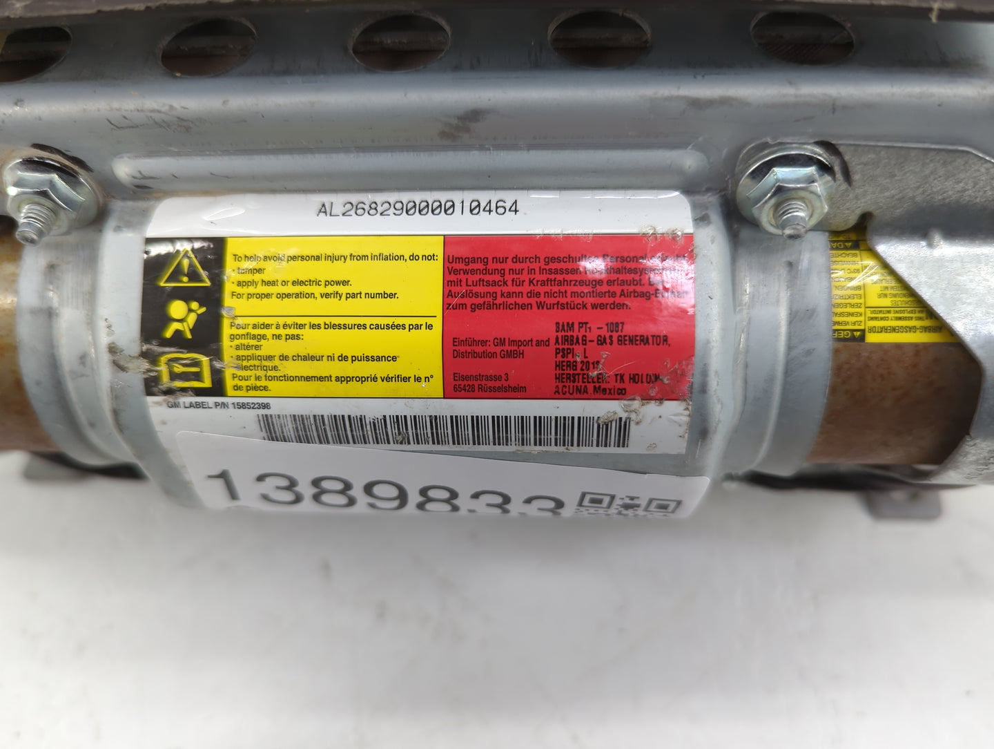 2005-2007 Chevrolet Silverado Air Bag Passenger Right Dashboard OEM P/N:15852398 Fits Fits 2005 2006 2007 OEM Used Auto Part