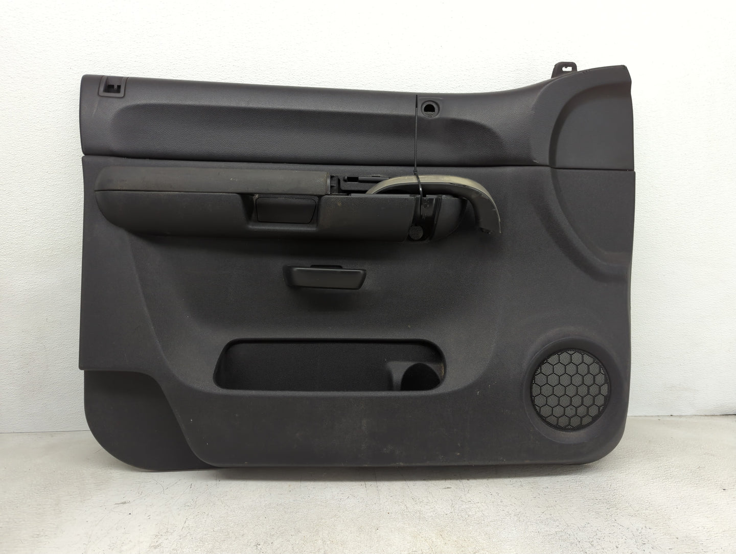 2007 Chevrolet Silverado Front Left Driver Interior Door Panel Trim - Oemusedautoparts1.com