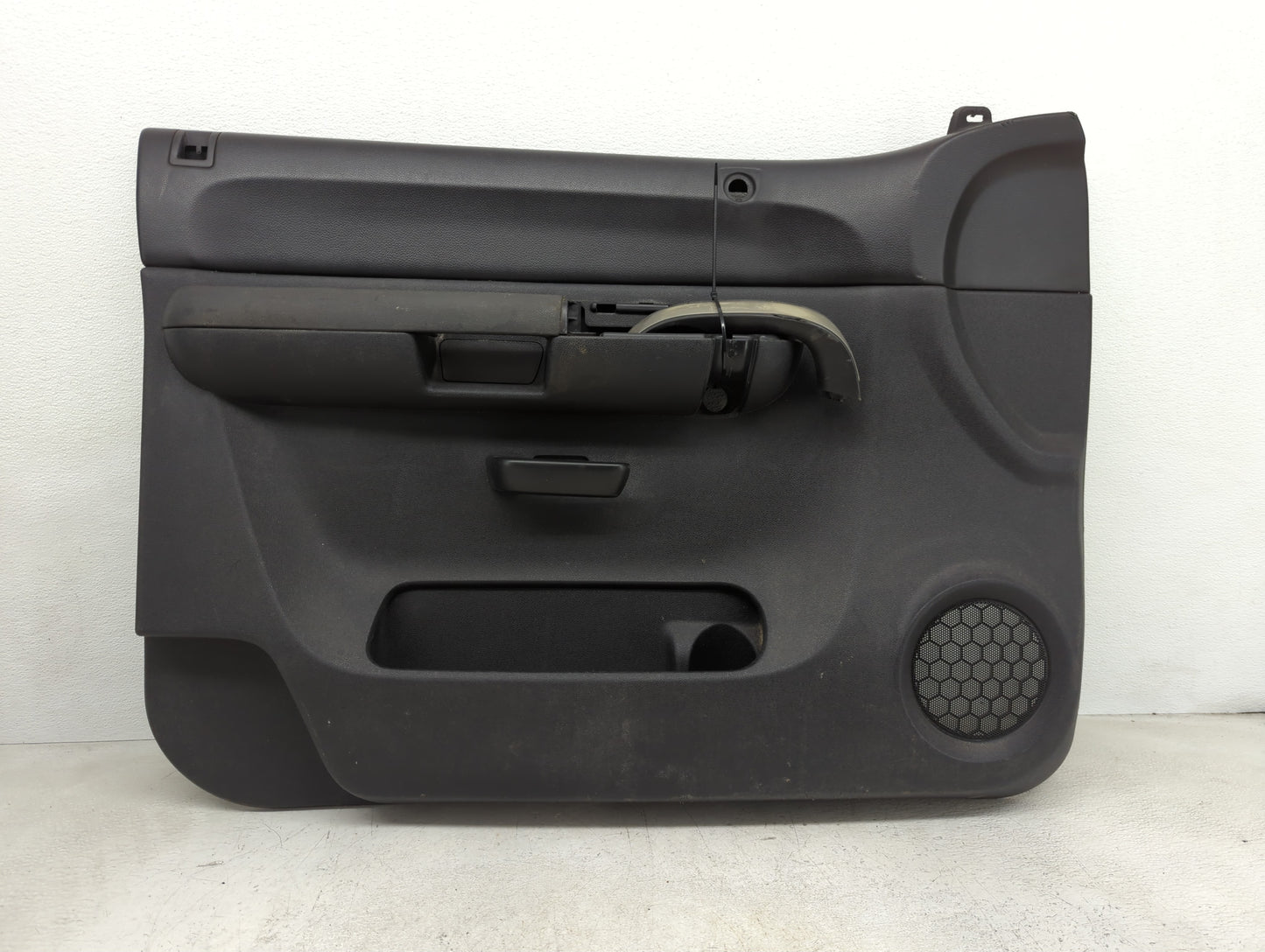 2007 Chevrolet Silverado Front Left Driver Interior Door Panel Trim - Oemusedautoparts1.com