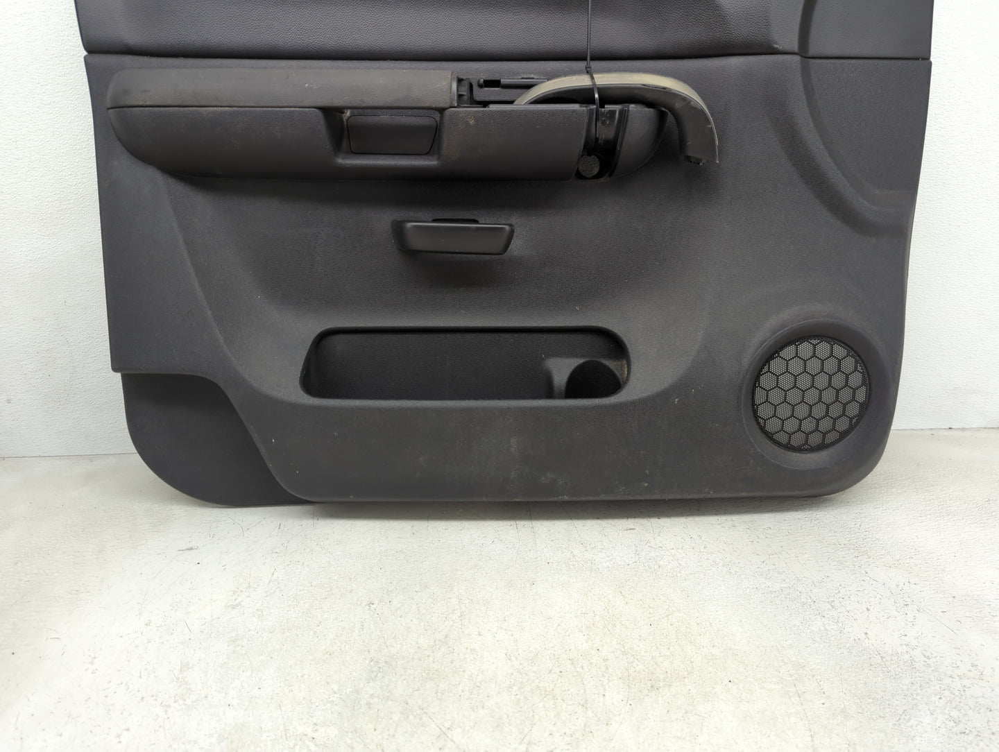 2007 Chevrolet Silverado Front Left Driver Interior Door Panel Trim - Oemusedautoparts1.com