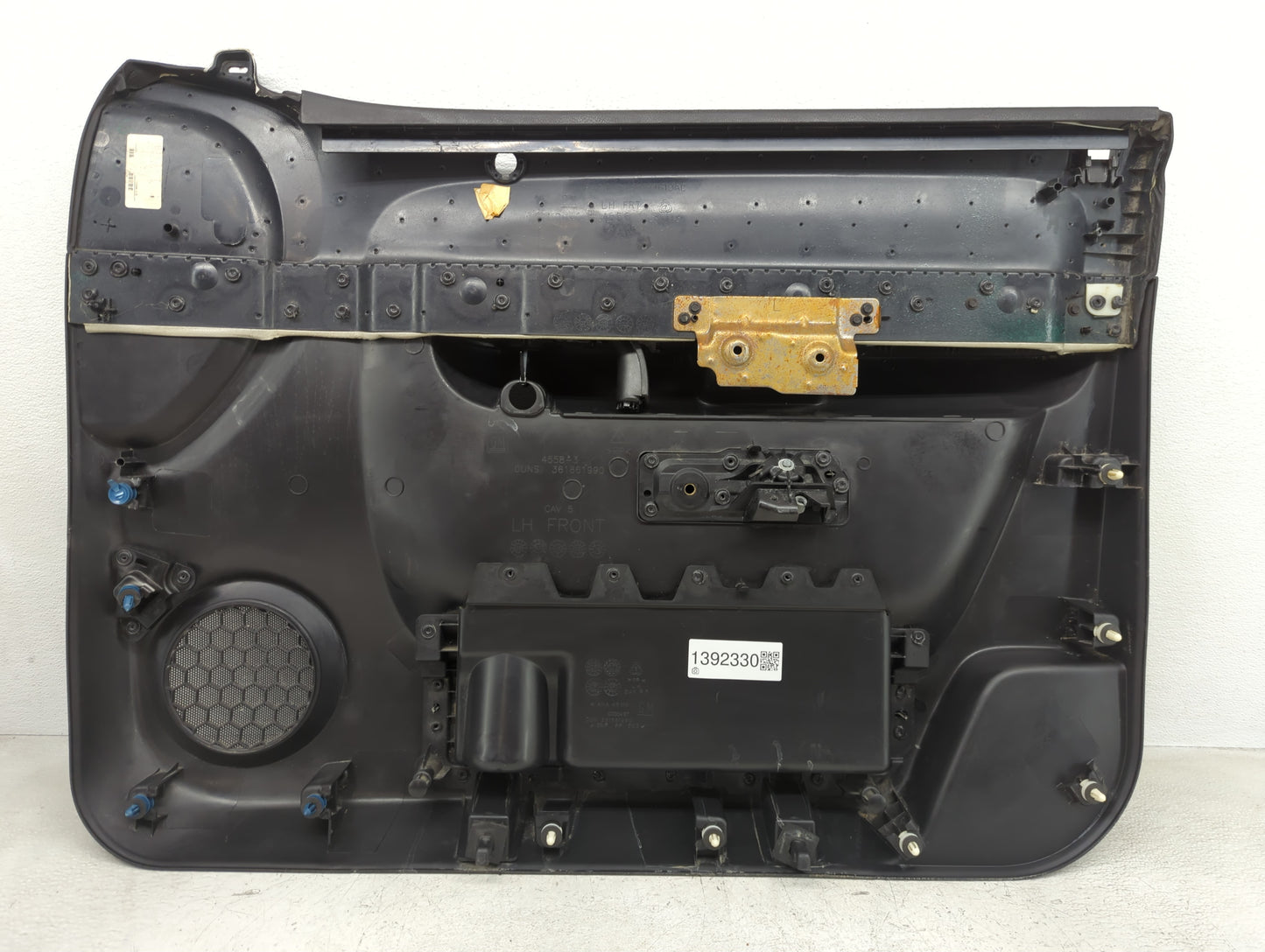 2007 Chevrolet Silverado Front Left Driver Interior Door Panel Trim - Oemusedautoparts1.com