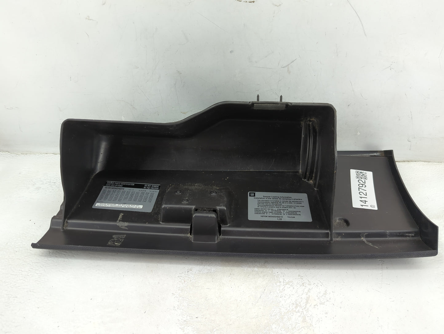 2007 Chevrolet Silverado Passenger Glove Box Door Storage Compartment - Oemusedautoparts1.com