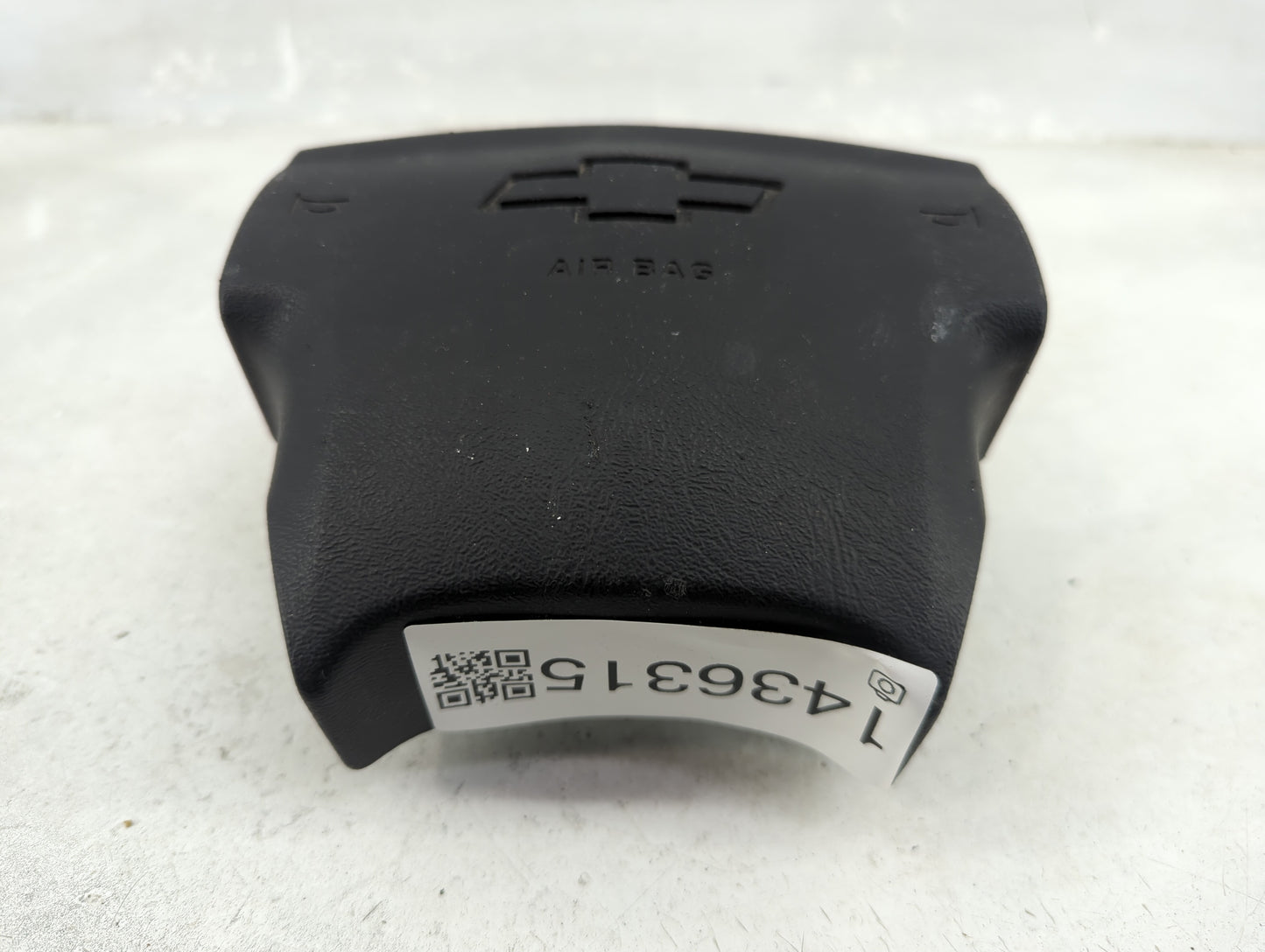 2007 Chevrolet Silverado Air Bag Driver Left Steering Wheel Mounted P/N:AB8212Q1GY0Q3B 16869416 Fits OEM Used Auto Parts - O