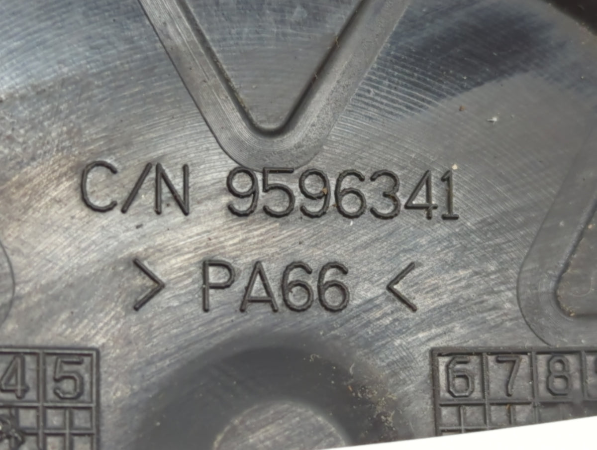 2007 Chevrolet Silverado Center Cap Oem - Oemusedautoparts1.com