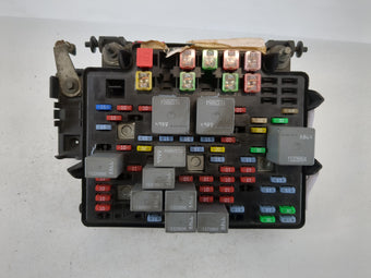 compare product 2006-2007 Chevrolet Silverado 1500 Fusebox Fuse Box Panel Relay Module P/N:15139209 Fits Fits 2006 2007 OEM Used Auto Parts