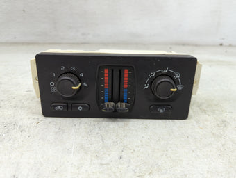 compare product 2007 Chevrolet Silverado 1500 Climate Control Module Temperature AC/Heater Replacement P/N:15832315 Fits OEM Used Auto Parts