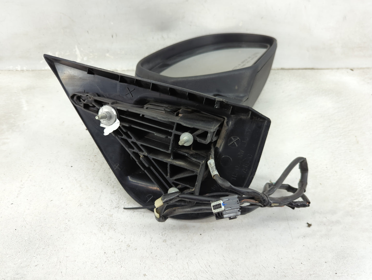 2007 Chevrolet Silverado 1500 Driver Side View Mirror - Left Door Mirror OEM Used - Oemusedautoparts1.com