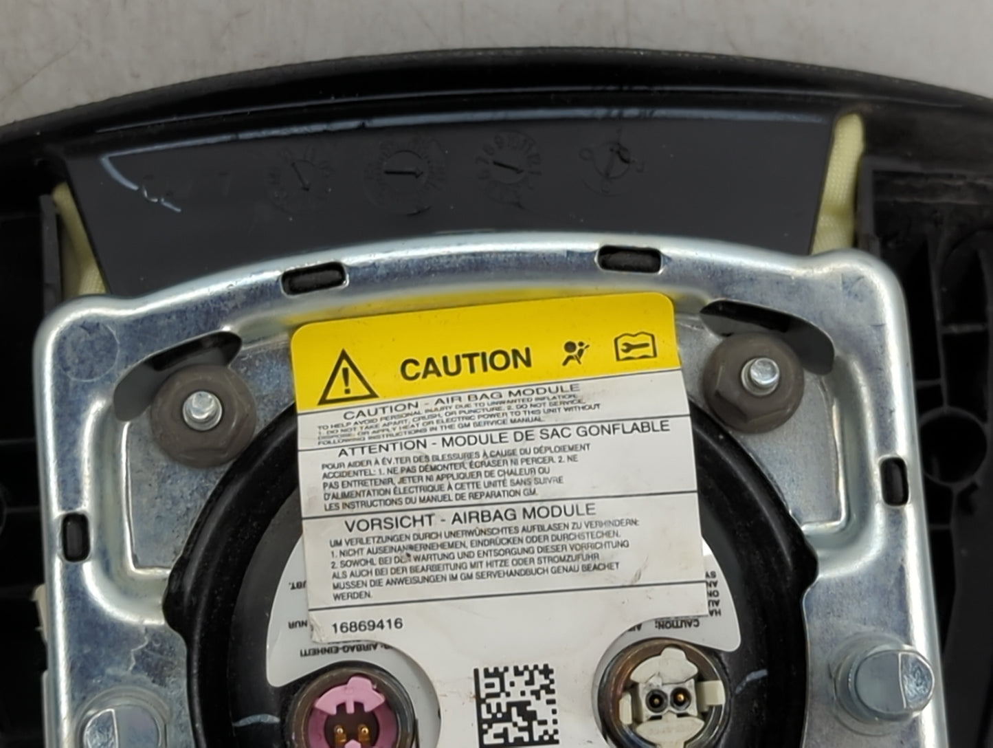 2003 Chevrolet Silverado 1500 Air Bag Driver Left Steering Wheel Mounted 1459038 - Oemusedautoparts1.com