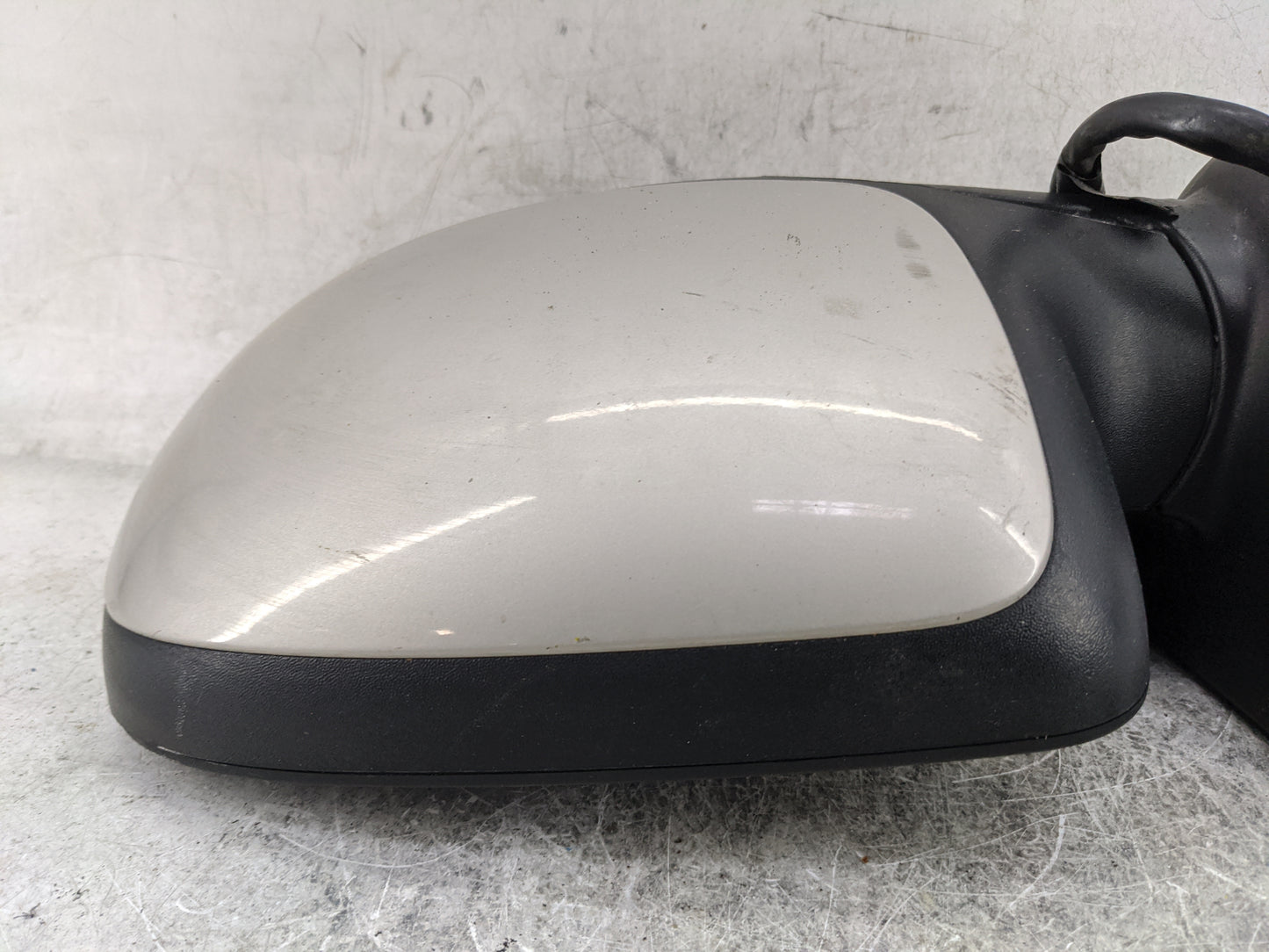 2007 Chevrolet Silverado 1500 Driver Side View Mirror - Left Door Mirror OEM Used - Oemusedautoparts1.com