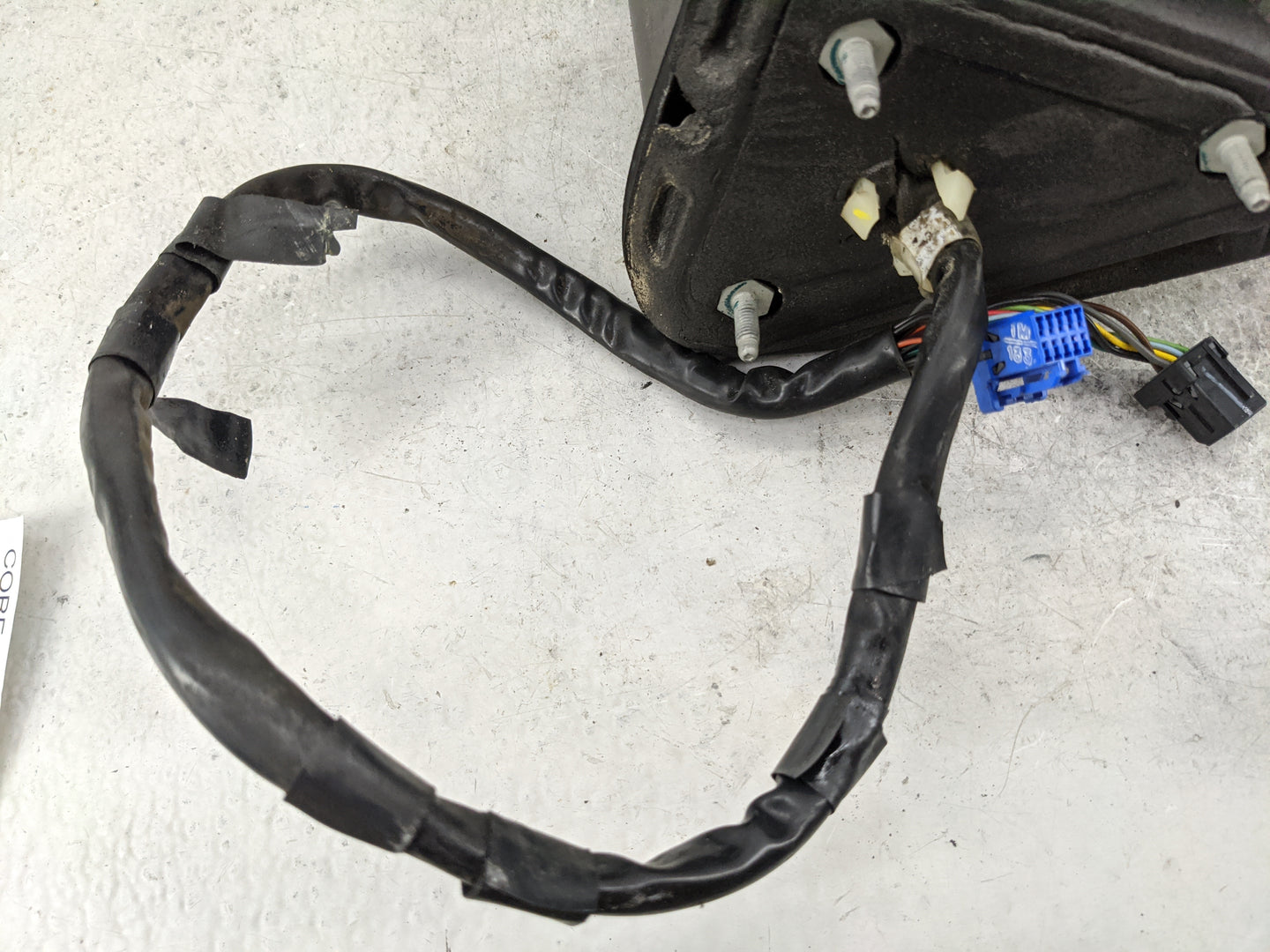 2007 Chevrolet Silverado 1500 Driver Side View Mirror - Left Door Mirror OEM Used - Oemusedautoparts1.com