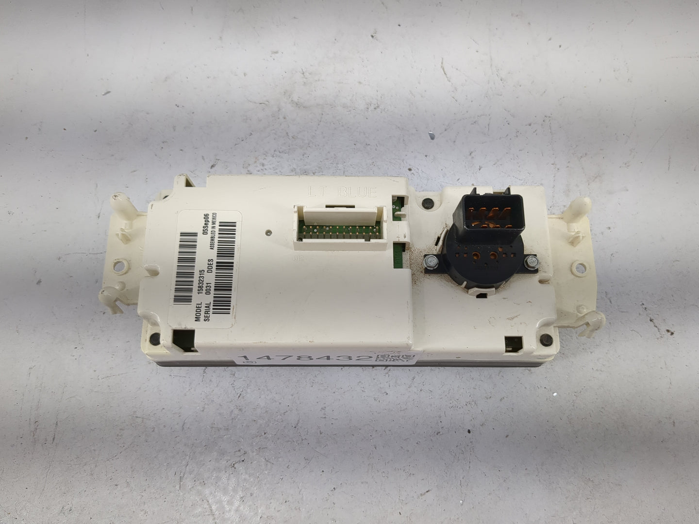 2005-2007 Chevrolet Silverado 1500 Climate Control Module Temperature AC/Heater Replacement P/N:15832315 Fits Fits 2005 2006